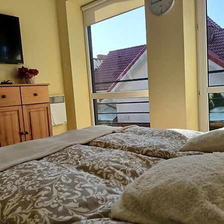 Komfortowy 3-Pokojowy Apartament 6 Osobowy, 70M Od Morza W Ustroniu Morskim Z Basenem W Sezonie Ustronie Morskie Exteriör bild