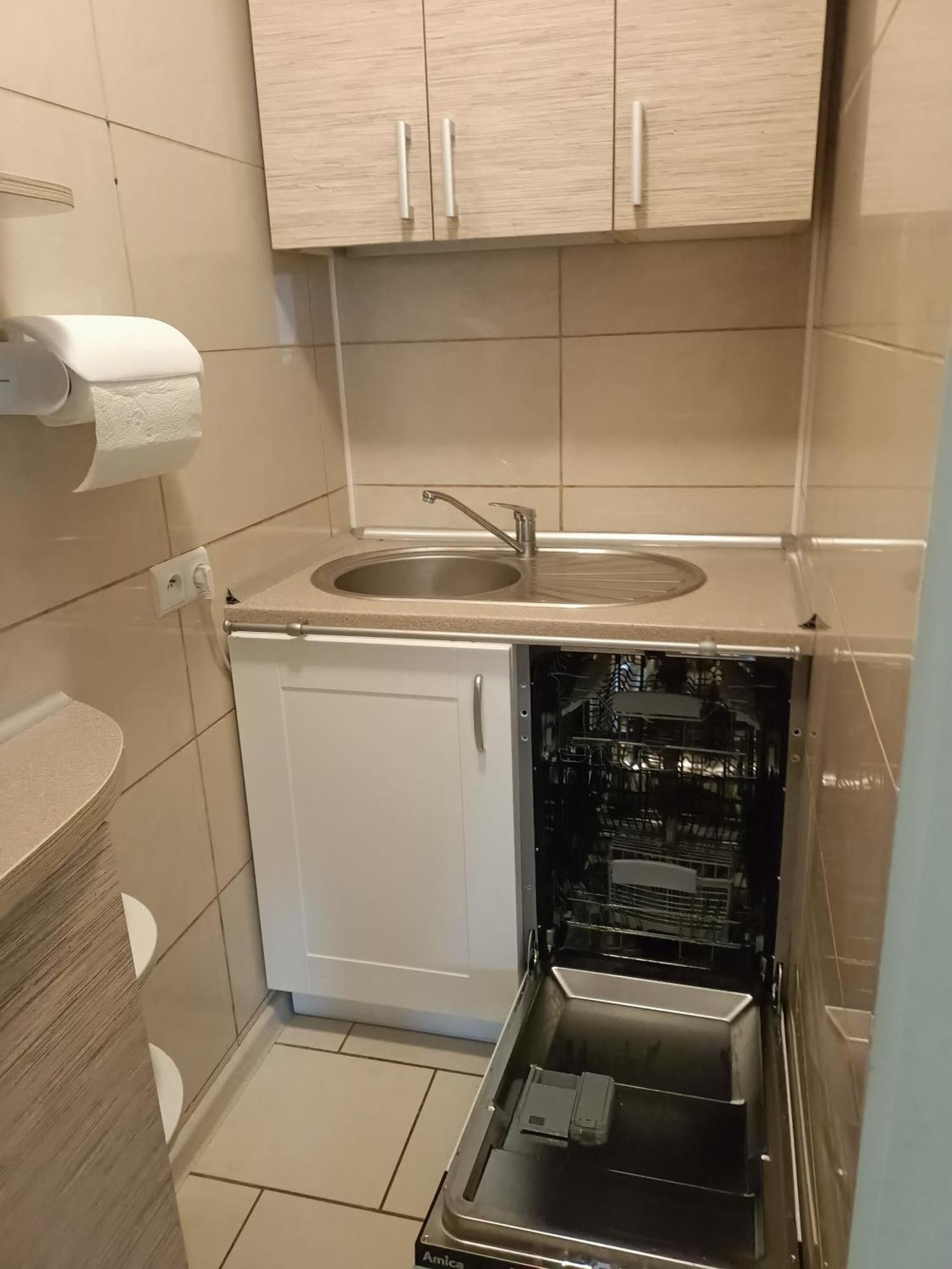 Komfortowy 3-Pokojowy Apartament 6 Osobowy, 70M Od Morza W Ustroniu Morskim Z Basenem W Sezonie Ustronie Morskie Exteriör bild
